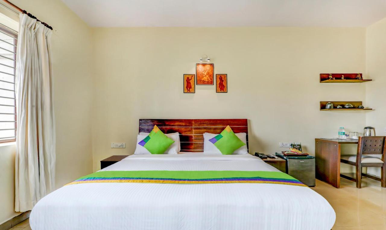 Treebo Trend Fort Mercara Nearby Madikeri Fort Exterior photo